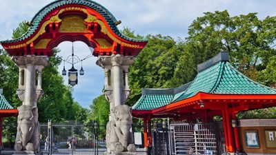 Private Berlin Tour by Car